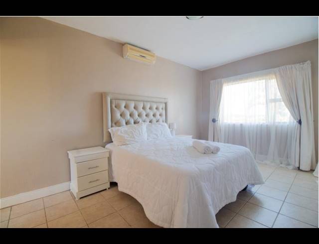 3 BEDROOM APARTMENT FOR SALE IN ROCKLANDS